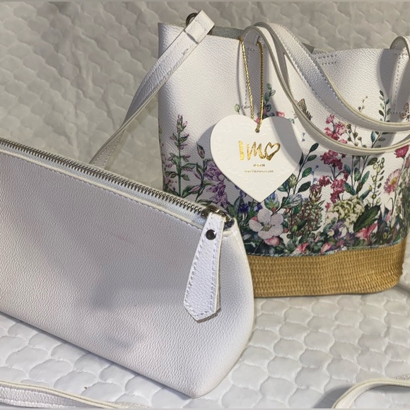 Straw & PU Floral Tote - Picture 2 of 5